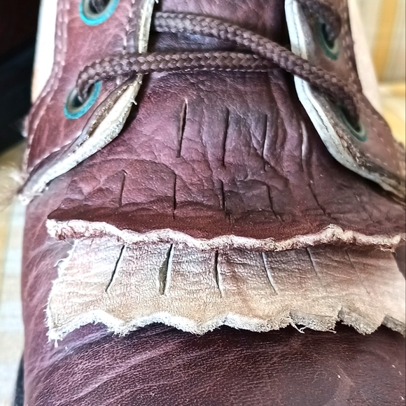 BOHO,  VINTAGE "BOULET" LEATHER CANADIAN BOOTS!! - Picture 4 of 17